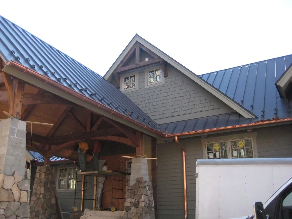 Craftsman Roofing team delivering quality roofing work in Foxfire